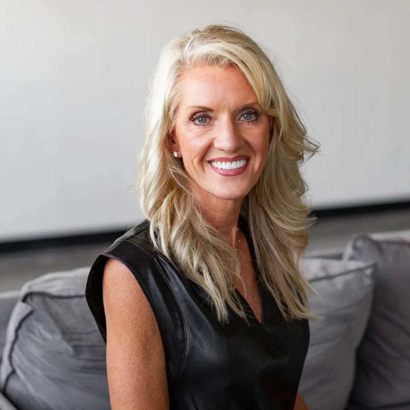 Farrow-banner-21-5-4-41